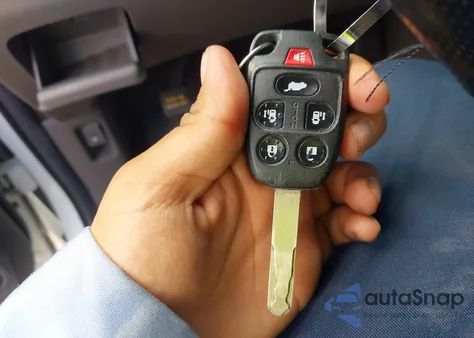 2011 Honda Odyssey Ex-L из США, поврежденный, VIN 5FNRL5H6XBB002461